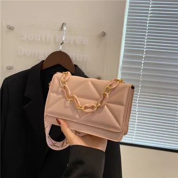 Нишевая женская маленькая квадратная сумка 2023, новая модная простая сумка через плечо, повседневная трендовая сумка через плечо
