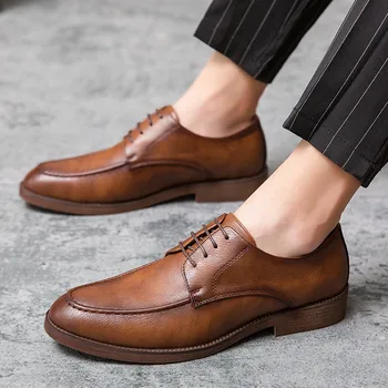 Новое поступление коричневых мужских модельных туфель Бизнес-брендов 2023, Повседневная обувь из кожи с заострением, Оксфордские туфли большого размера 47 для мужской обуви